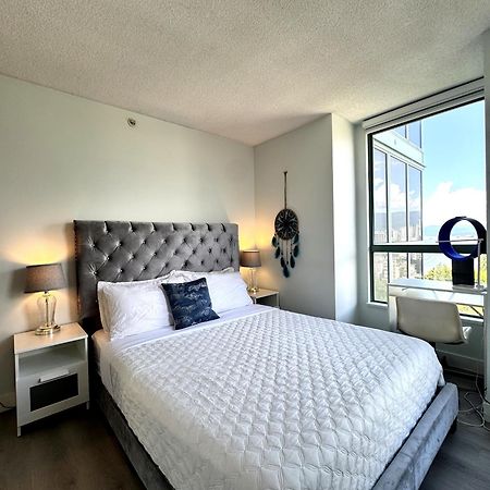 Stunning Ocean Apartment Vancouver Exterior foto