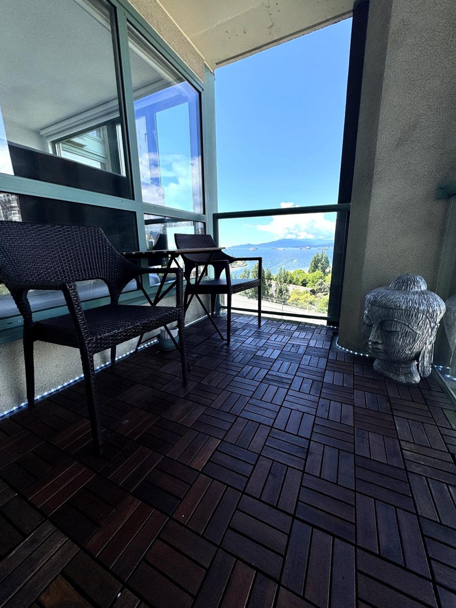 Stunning Ocean Apartment Vancouver Exterior foto