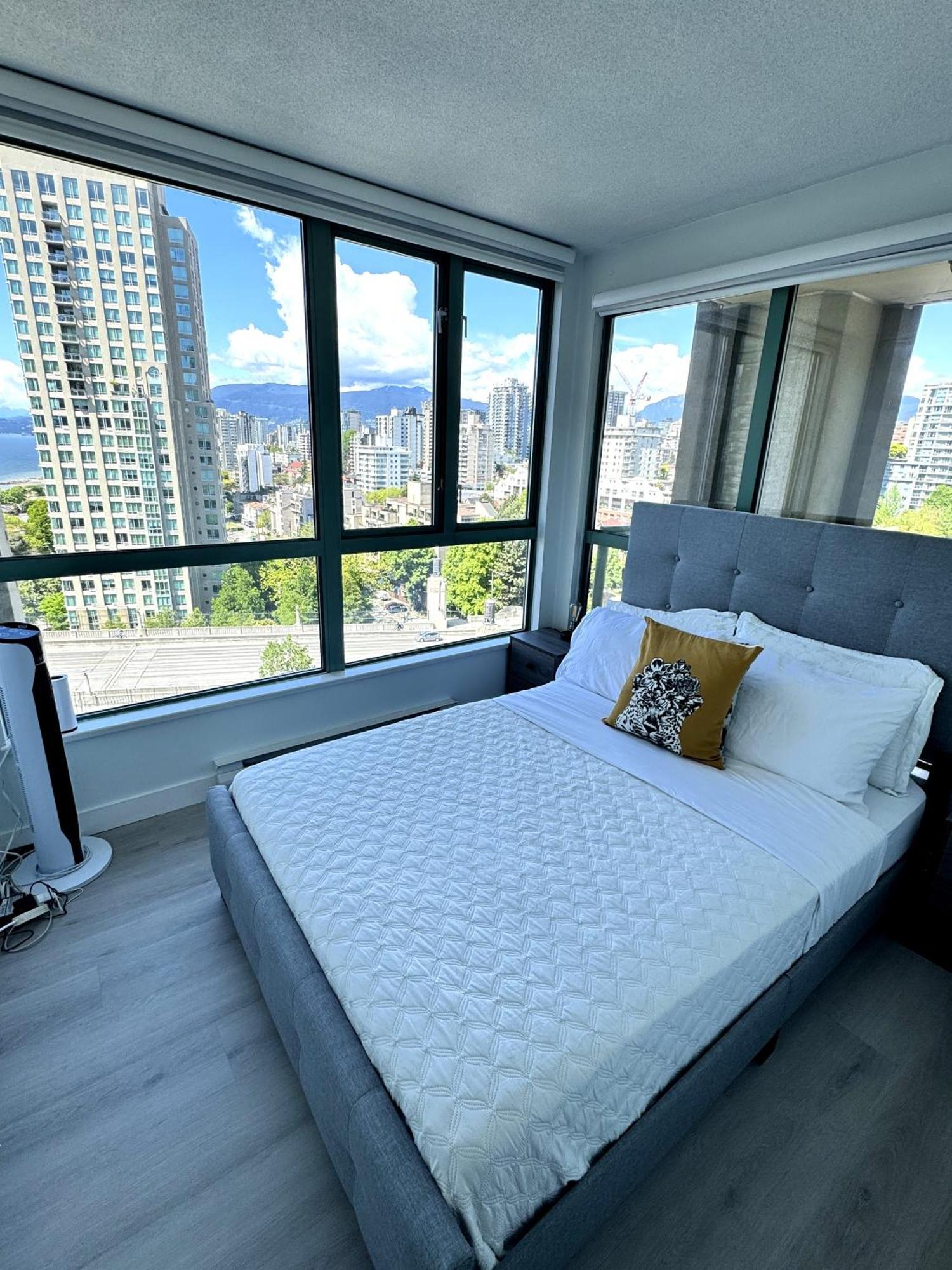 Stunning Ocean Apartment Vancouver Exterior foto